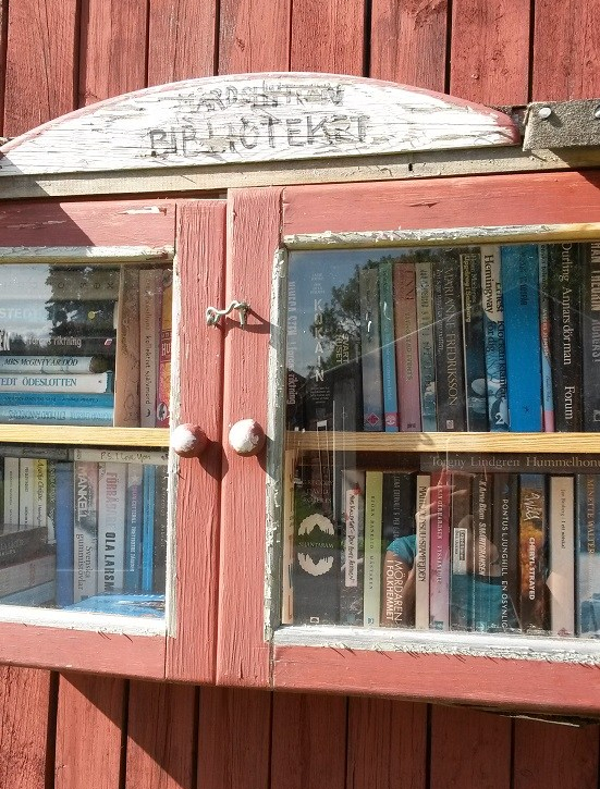 Schweden Bücherschrank